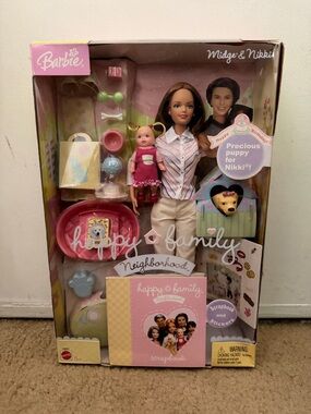Vintage Mattel Barbie Happy Family Midge & Nikki - Precious puppy for Nikki!